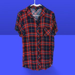Torrid Red and Blue Plaid Short Sleeve Button Up Shirt Sz 2 .........27